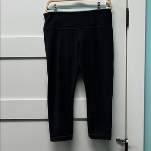 Lululemon reversible capri leggings size 10